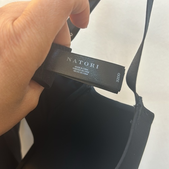 Black bra Natori new with tags 32DD - Picture 4 of 4